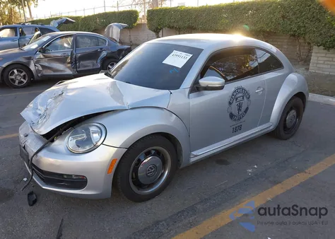 2013 Volkswagen Beetle 2.5L from USA, damaged, VIN 3VWJP7AT4DM605818